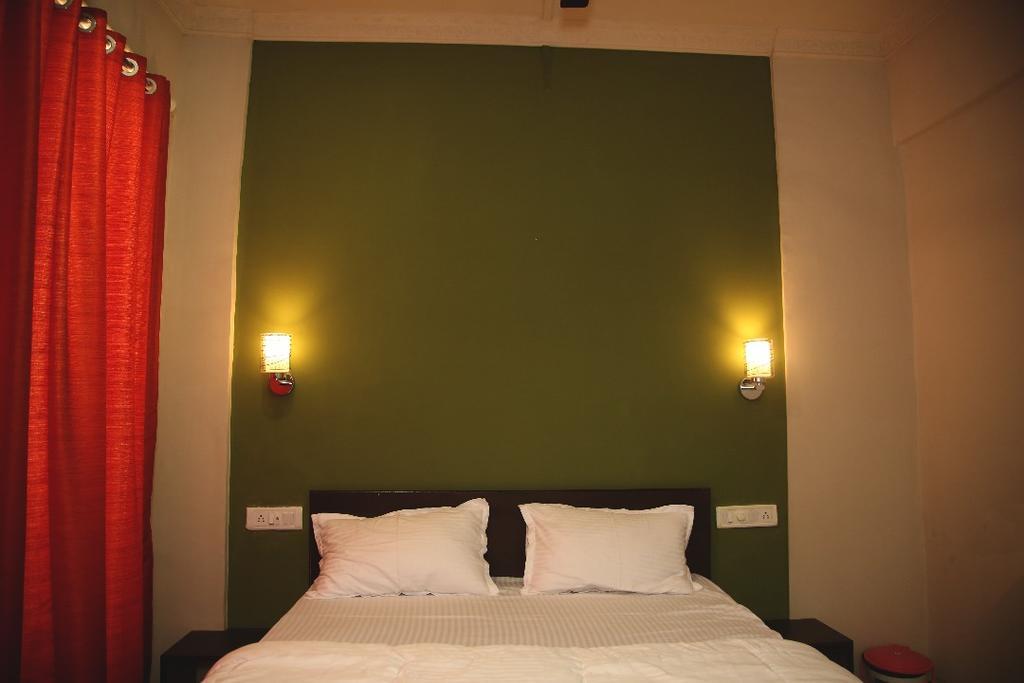 Elite Inn โลนาวาลา ภายนอก รูปภาพ