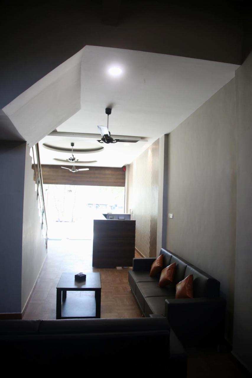 Elite Inn โลนาวาลา ภายนอก รูปภาพ