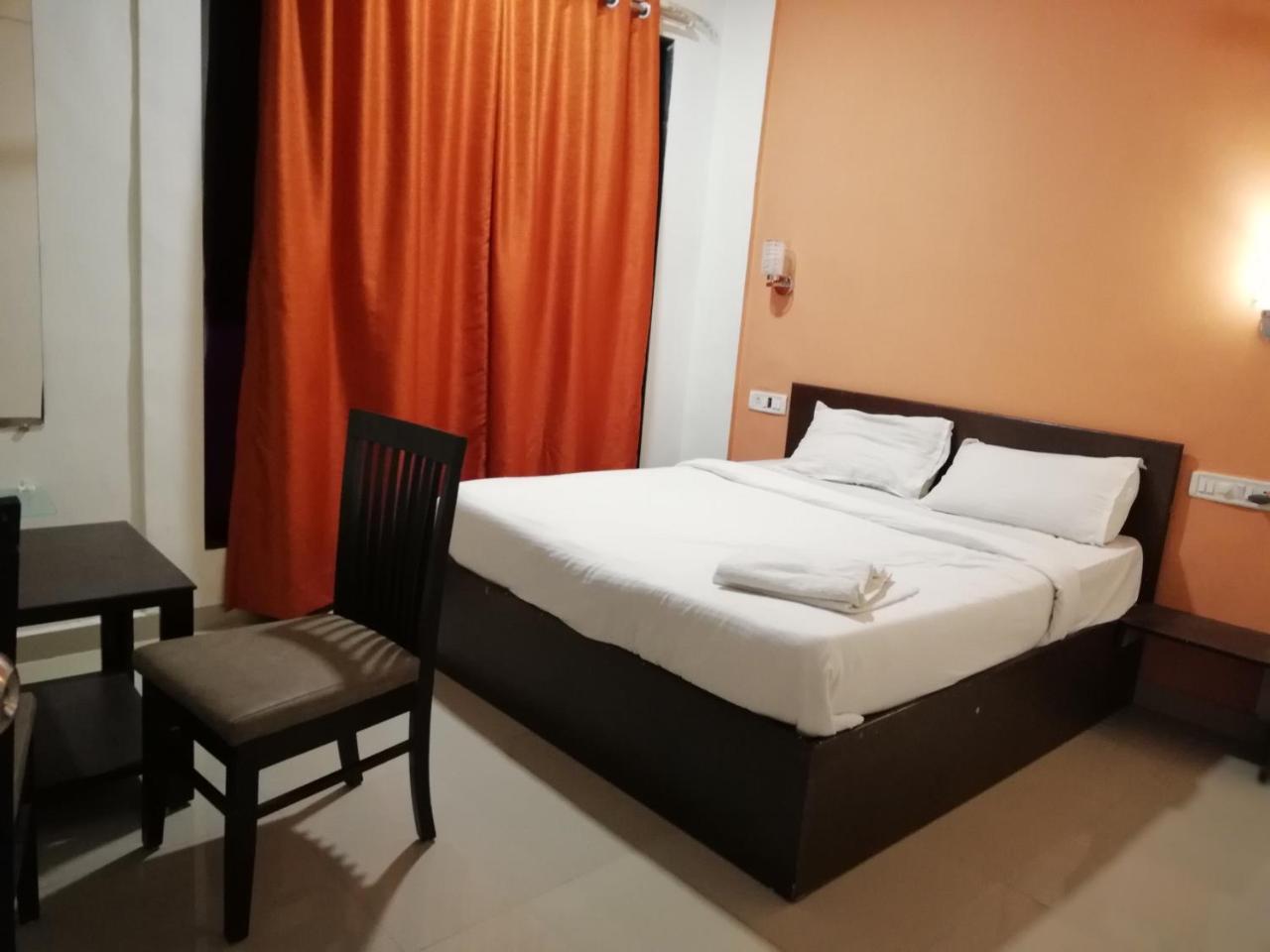 Elite Inn โลนาวาลา ภายนอก รูปภาพ